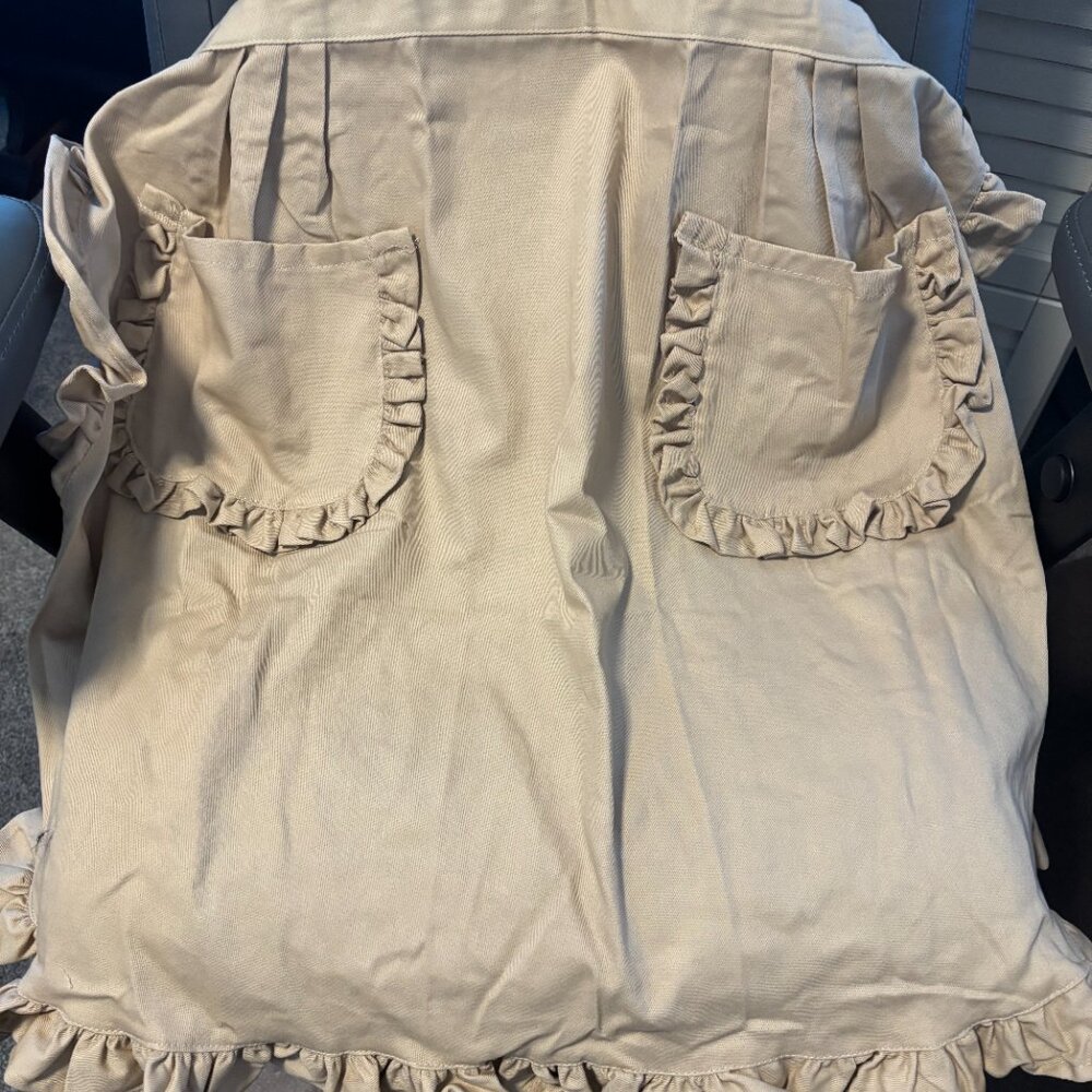 Apron NWT - Picture 2 of 3